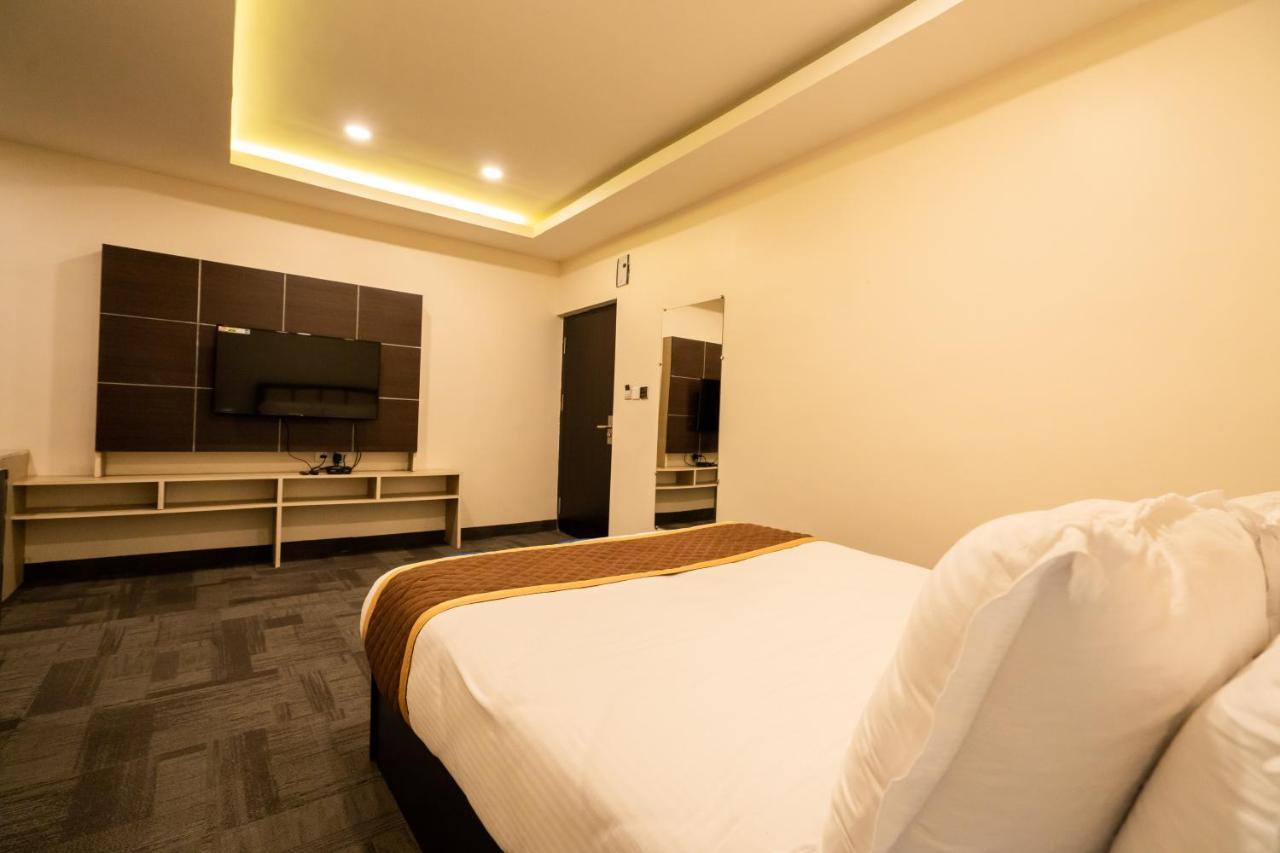 Royale Lalawi Hotel Āīzawl Kültér fotó