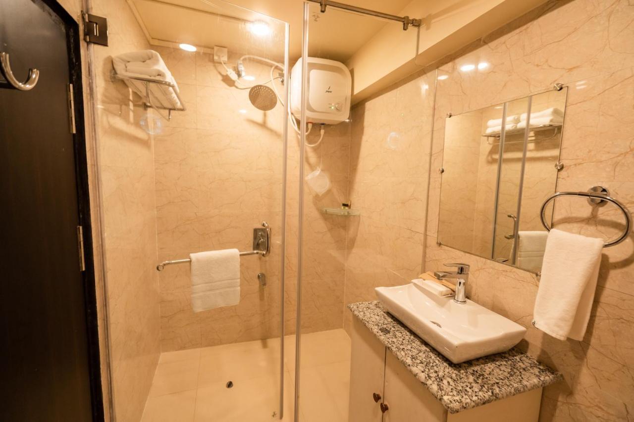 Royale Lalawi Hotel Āīzawl Kültér fotó