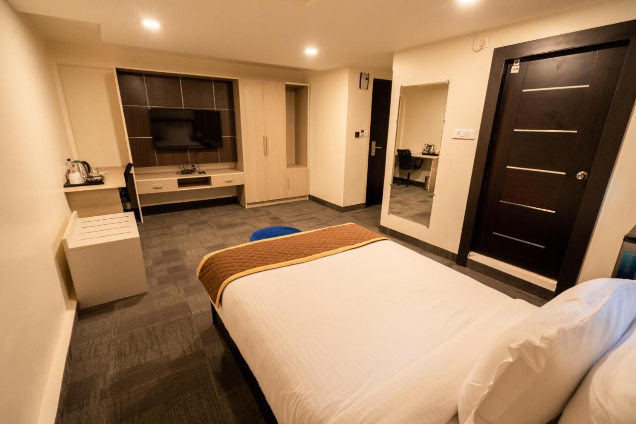 Royale Lalawi Hotel Āīzawl Kültér fotó
