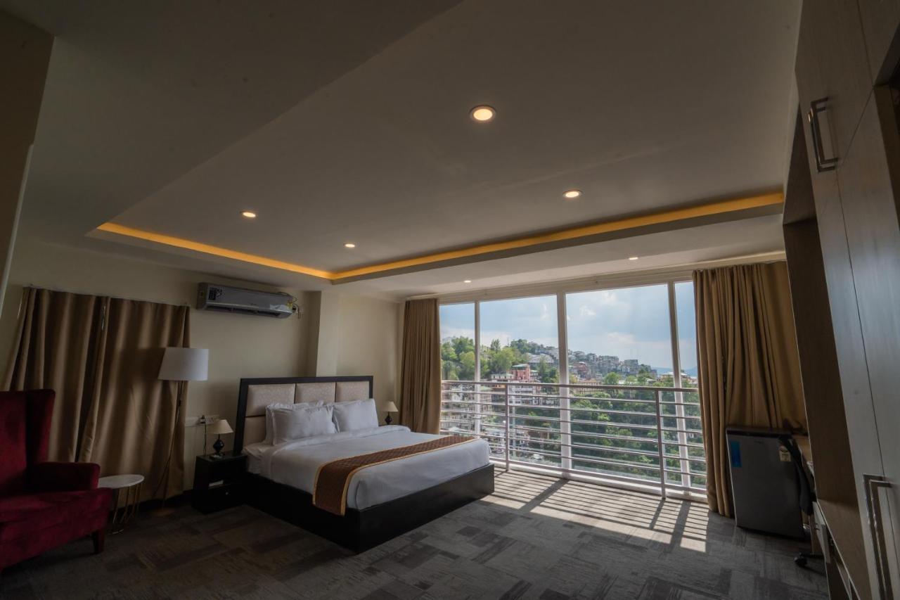 Royale Lalawi Hotel Āīzawl Kültér fotó