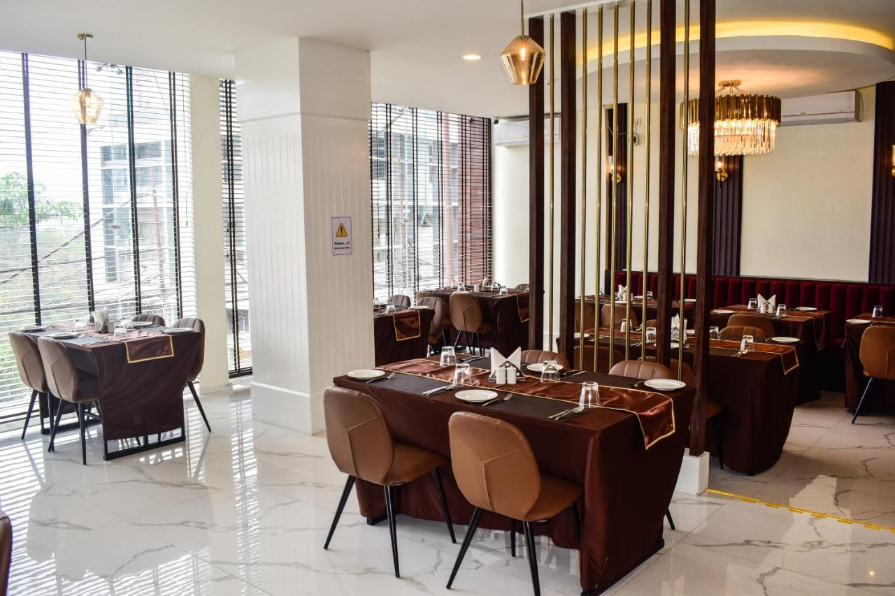 Royale Lalawi Hotel Āīzawl Kültér fotó